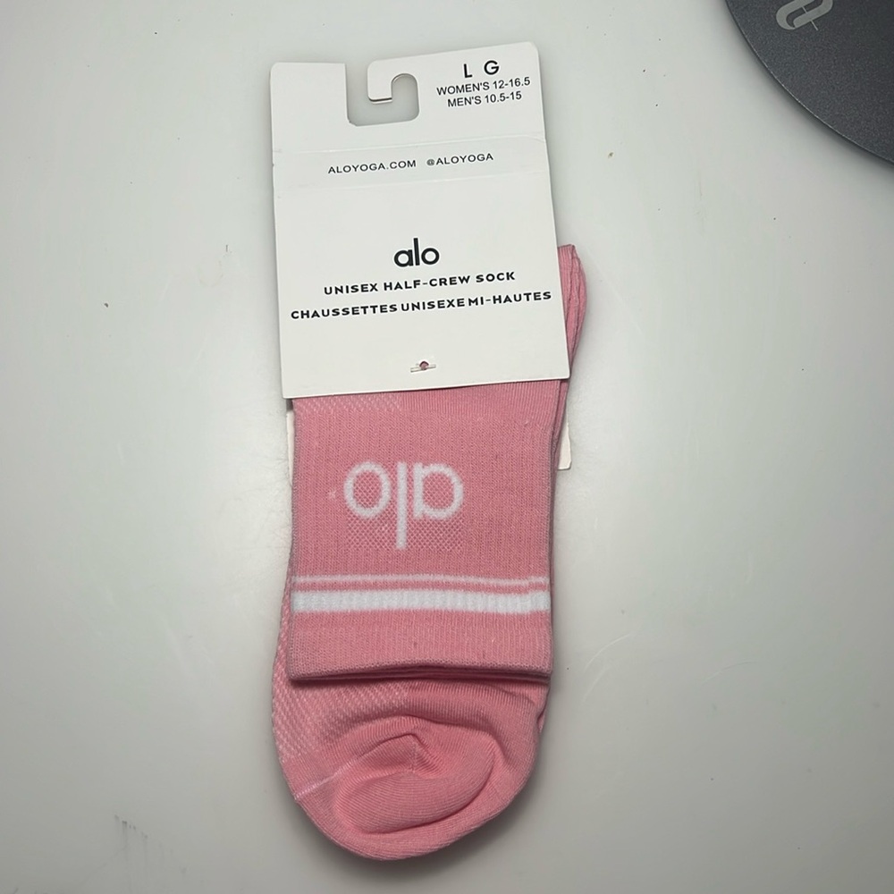 ALO Yoga Pink Crew Socks 3 pairs - Picture 2 of 4